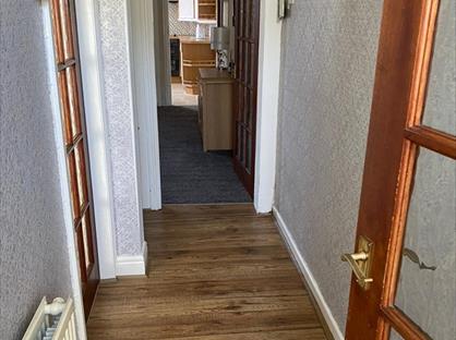 3 Bed Terraced House, Plodder Lane, BL4