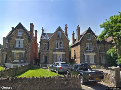 Studio Flat, Waterden Road, GU1