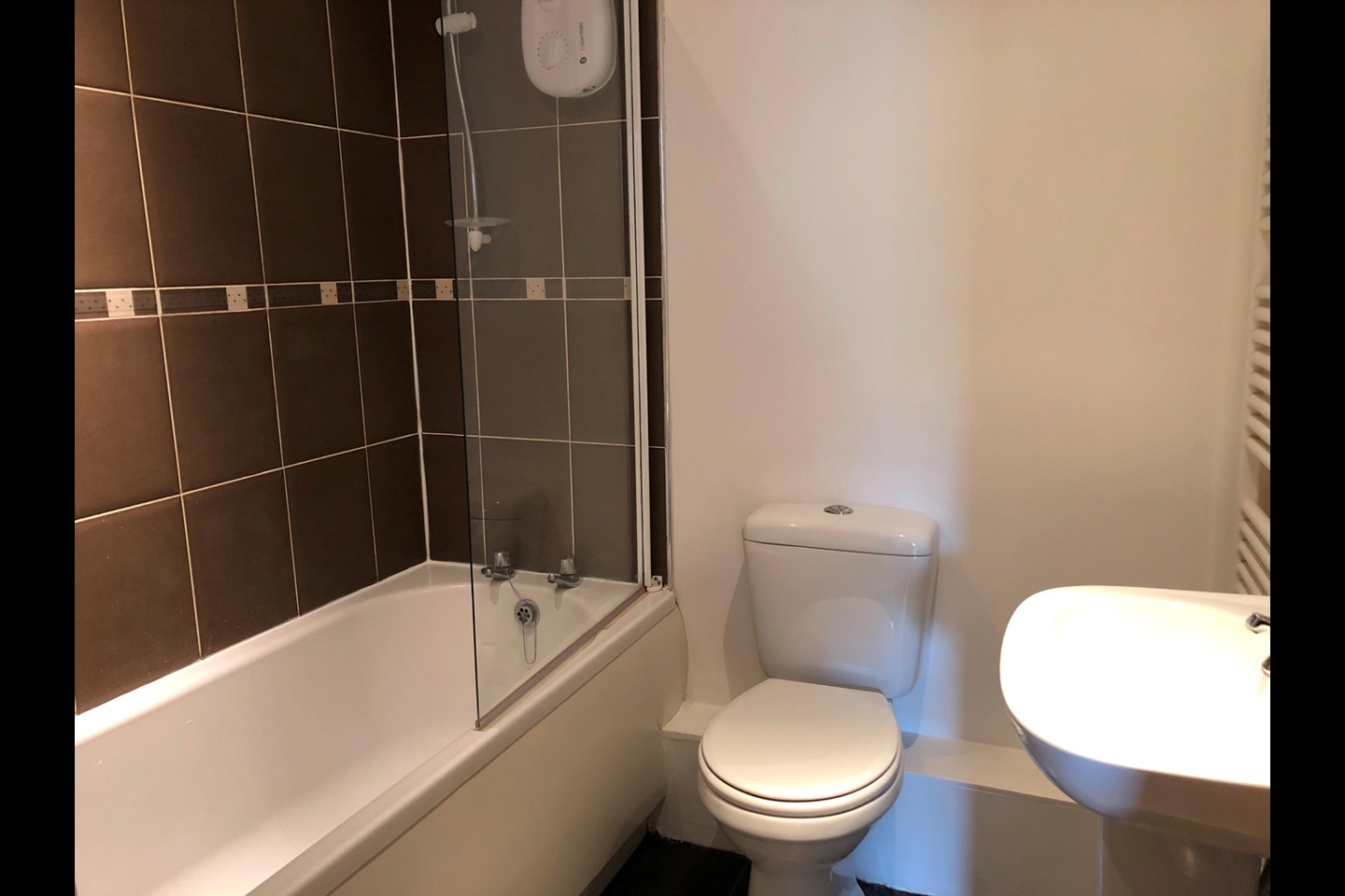 Gateshead 2 Bed Flat, Ravensworth Terrace, NE11 To Rent Now for £