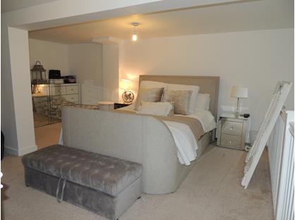 1 Bed Flat, Church Street, WF5