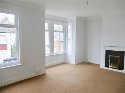 2 Bed Flat, Station Road, SS9
