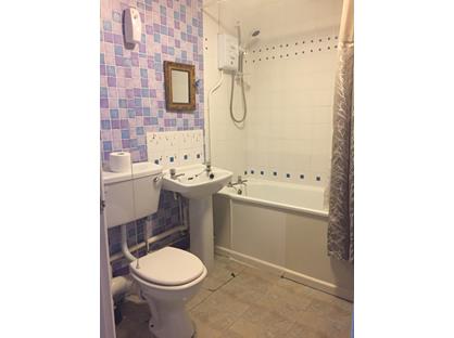 1 Bed Flat, Pennfields, WV3