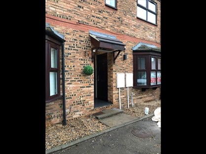 2 Bed Flat, Earls Court, TS16