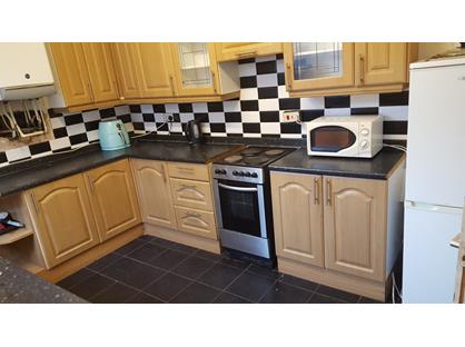 Room in a Shared House, Madison Street, ST6