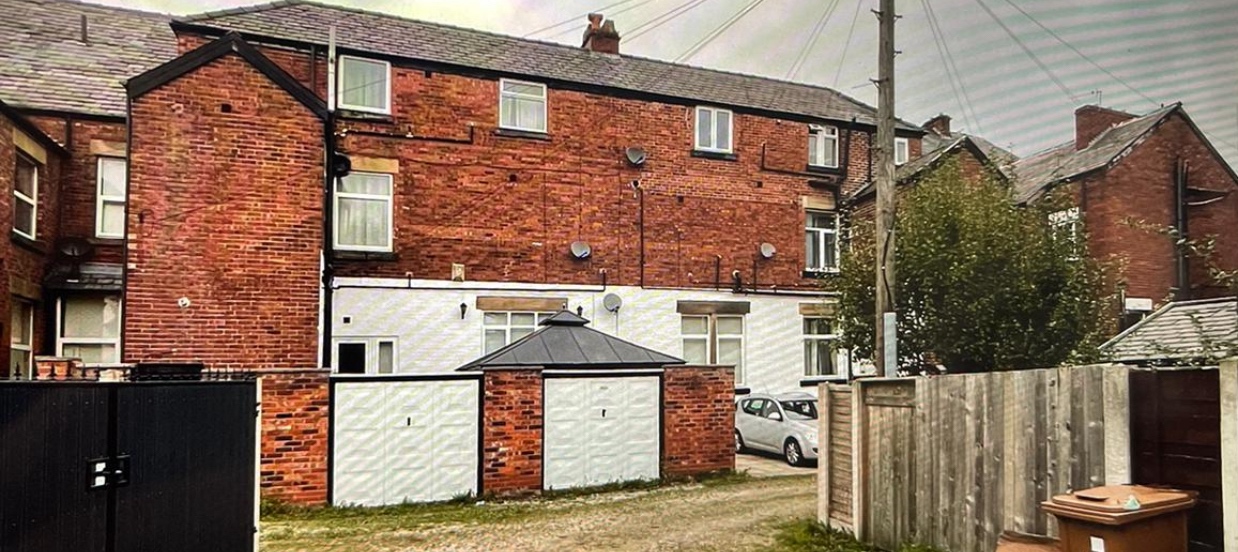 Tameside 1 Bed Flat, Manchester Road, OL7 To Rent Now for £750.00 p/m