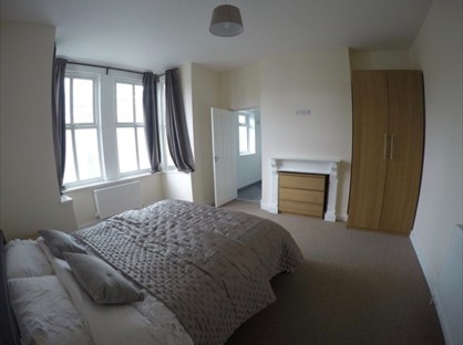 Room in a Shared House, Radcliffe Road, NG2