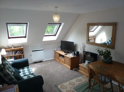 1 Bed Flat, Chamen House, DT11