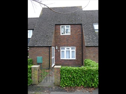 4 Bed Terraced House, Winterbourne Road, PO19