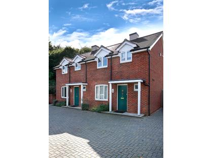 6 Bed Terraced House, Montgomery Close, SO22