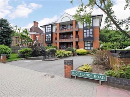 2 Bed Flat, The Knoll, BR2