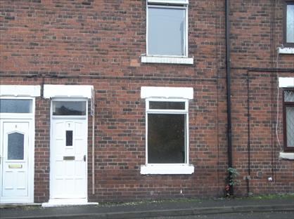 3 Bed Terraced House, Northland View, WF8