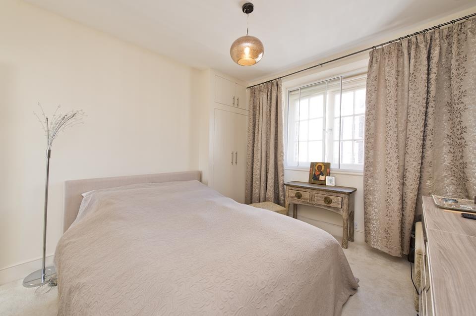 1 Bed Flat, Charleville Road, W14