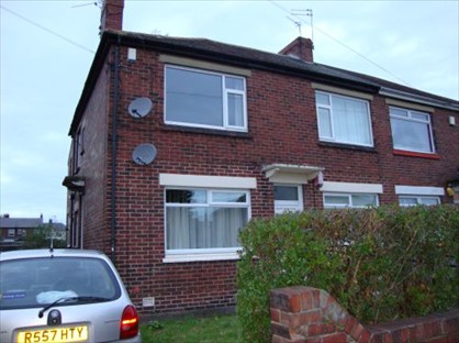 2 Bed Flat, Walkerdene, NE6
