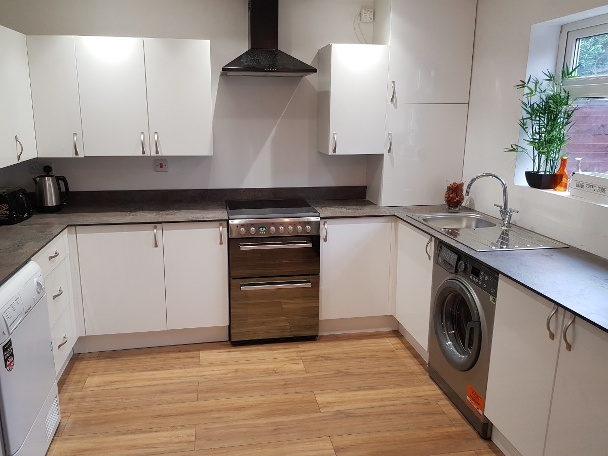 5 Bed End Terrace, Tilling Road, BS10, N1 7GU