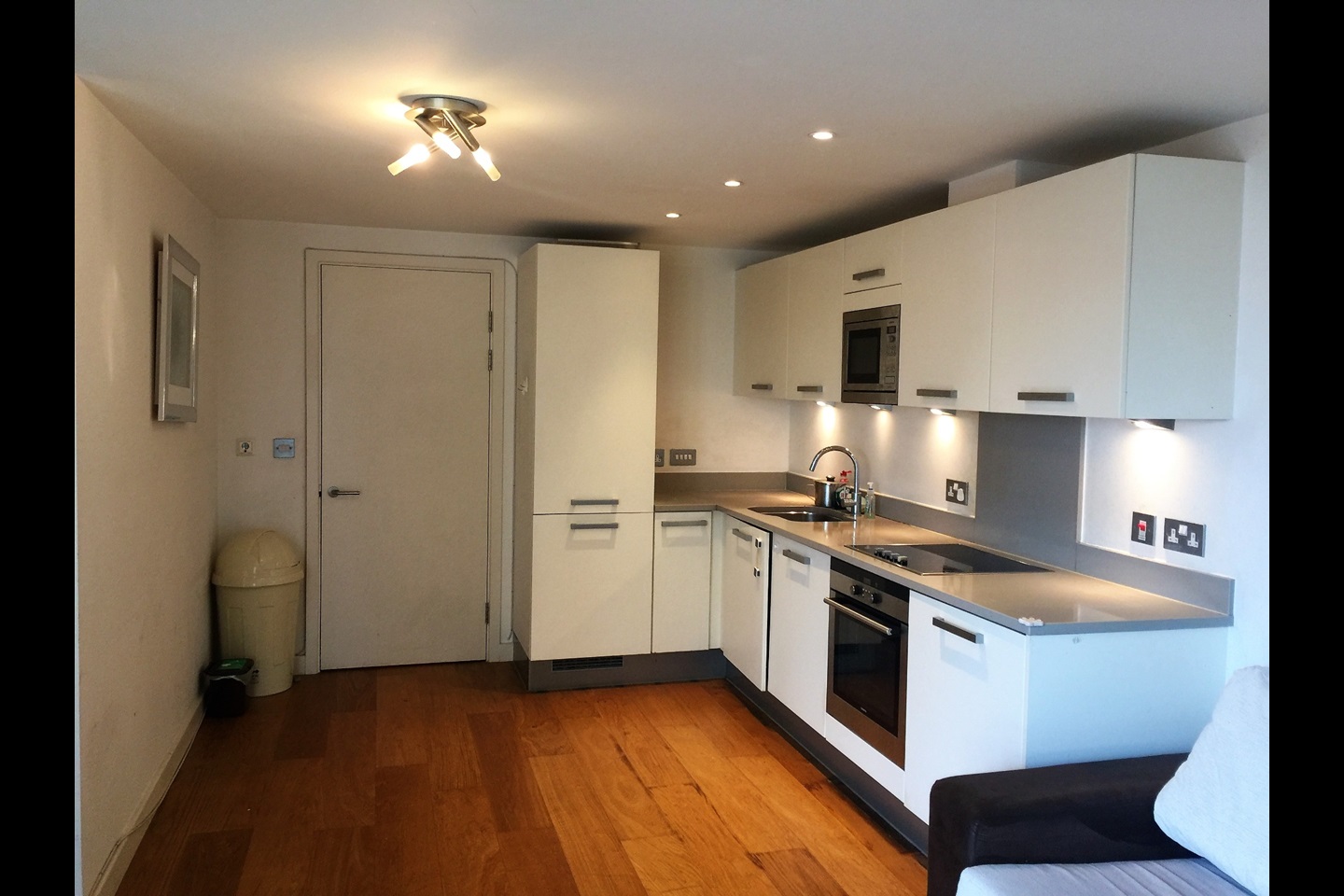 Additional image 4 of 2 Bed Flat, Dovecote House, SE16, N1 7GU