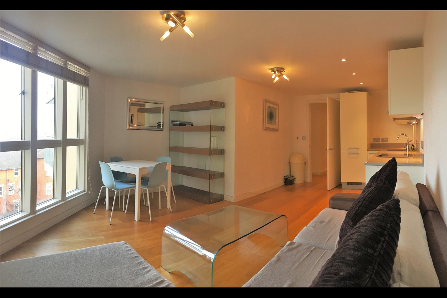 2 Bed Flat, Dovecote House, SE16, N1 7GU