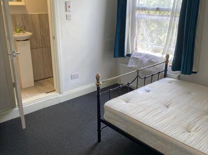 Room in a Shared House, Arngask Road, SE6