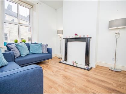 2 Bed Terraced House, Russell Street, BB5