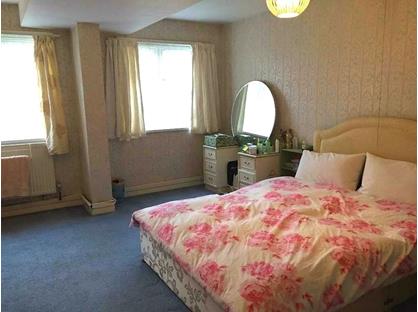 Room in a Shared Flat, Benhill Wood Road, SM1