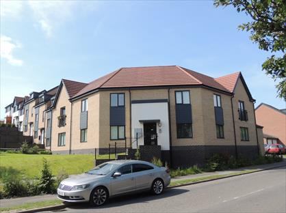 2 Bed Flat, Broomhouse Lane, DN12