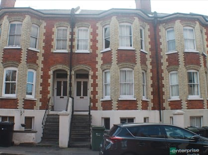 1 Bed Flat, Martyr Road, GU1