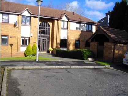 2 Bed Flat, Busby, G76