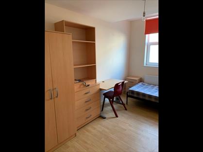 Studio Flat, Liverpool Road, ST4