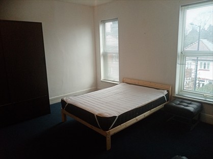 Bedsit, College Road, B13