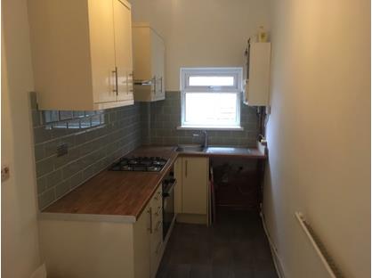 2 Bed Terraced House, Batley Road, WF16