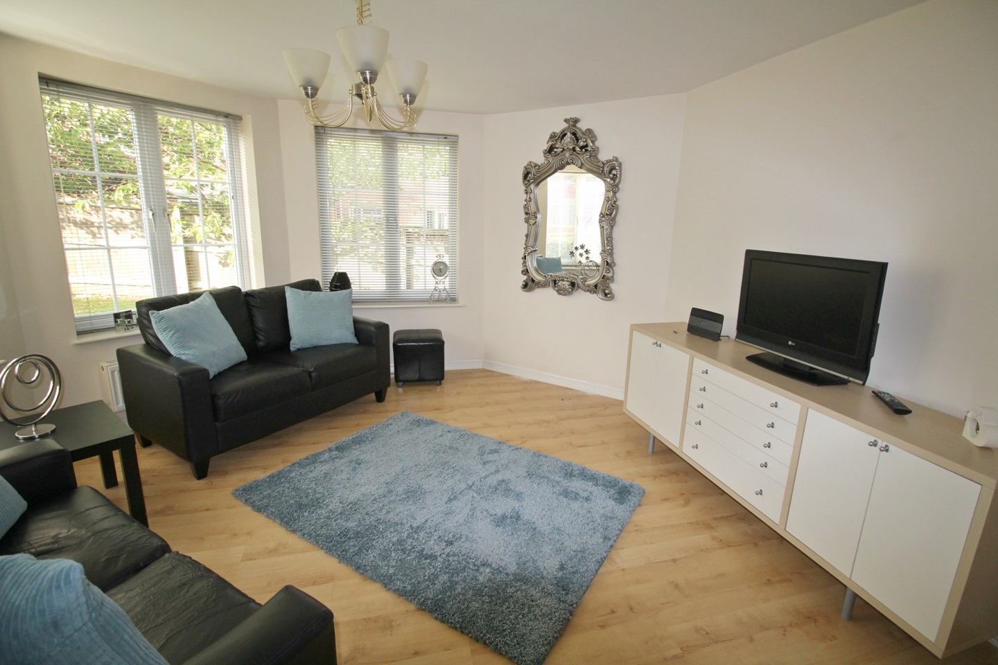 Balby, Doncaster 3 Bed Flat, Addy Close, DN4 To Rent Now for £795.