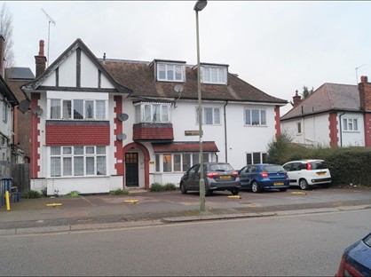 2 Bed Flat, Chesterfield Court, NW11
