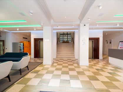 Bedsit, Foley Street, W1W