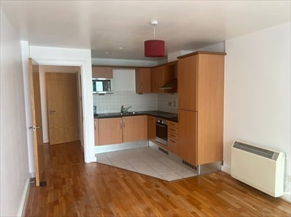 1 Bed Flat, Hardwicks Square, SW18