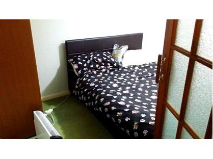 Room in a Shared House, Sm4 6De, SM4