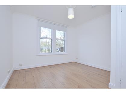 1 Bed Flat, Doggett Road, SE6