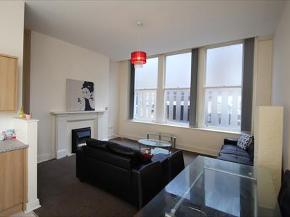 2 Bed Flat, Union Street, L3