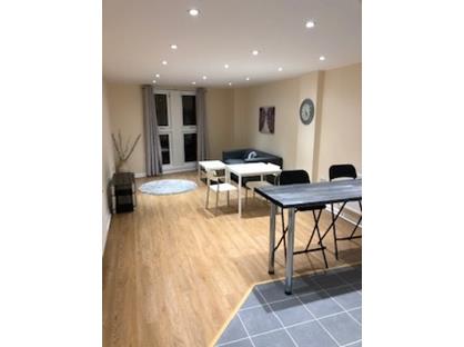 1 Bed Flat, St Peters Churchyard, DE1