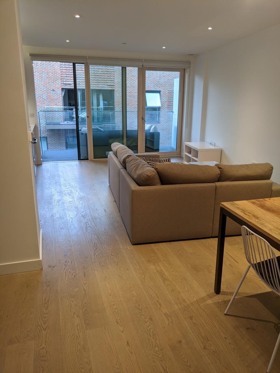 2 Bed Flat, Victory Place, SE17 photo 5