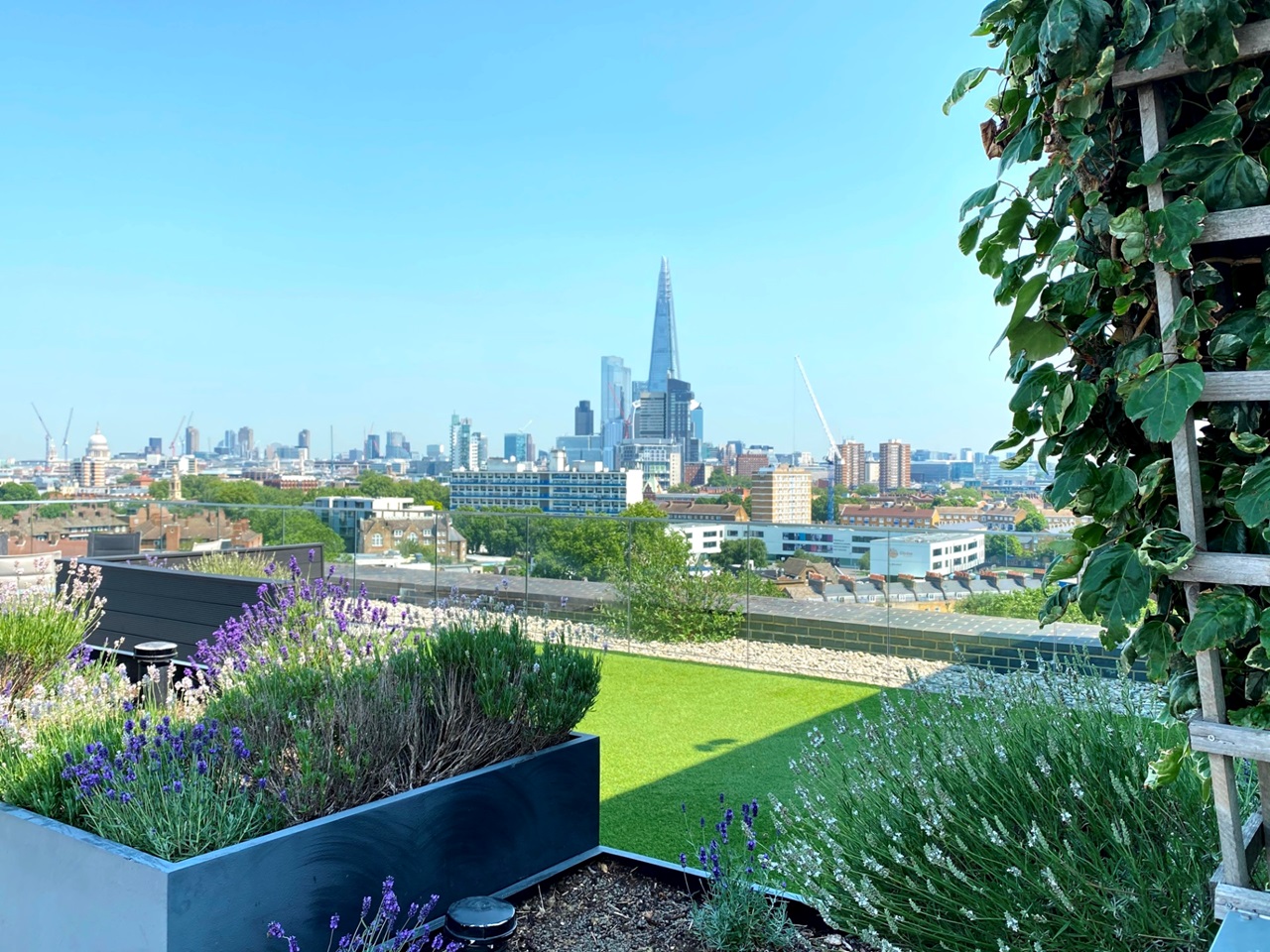 2 Bed Flat, Victory Place, SE17 photo 3