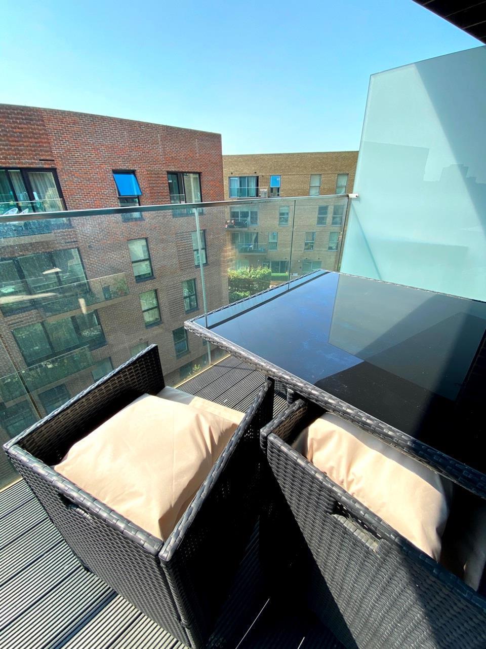 2 Bed Flat, Victory Place, SE17 photo 4