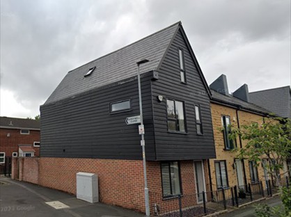 3 Bed End Terrace, Old Lane, M11