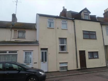 3 Bed Terraced House, Albermale Street, CO12