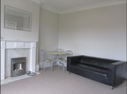 2 Bed Flat, Crossgates, LS15