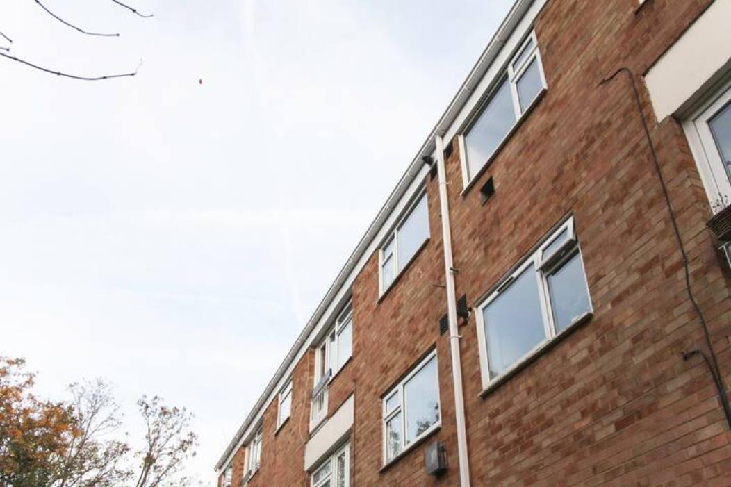 Bromley 3 Bed Flat, Cawston Court, BR1 To Rent Now for £1,990.00 p/m