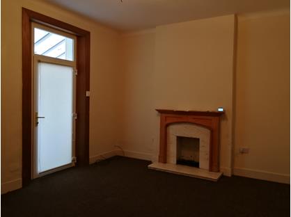1 Bed Flat, East Main Street, KA17