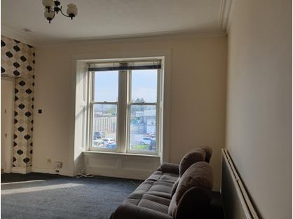 3 Bed Flat, Main Street, FK5