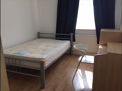 Room in a Shared Flat, Marcon Court, E8