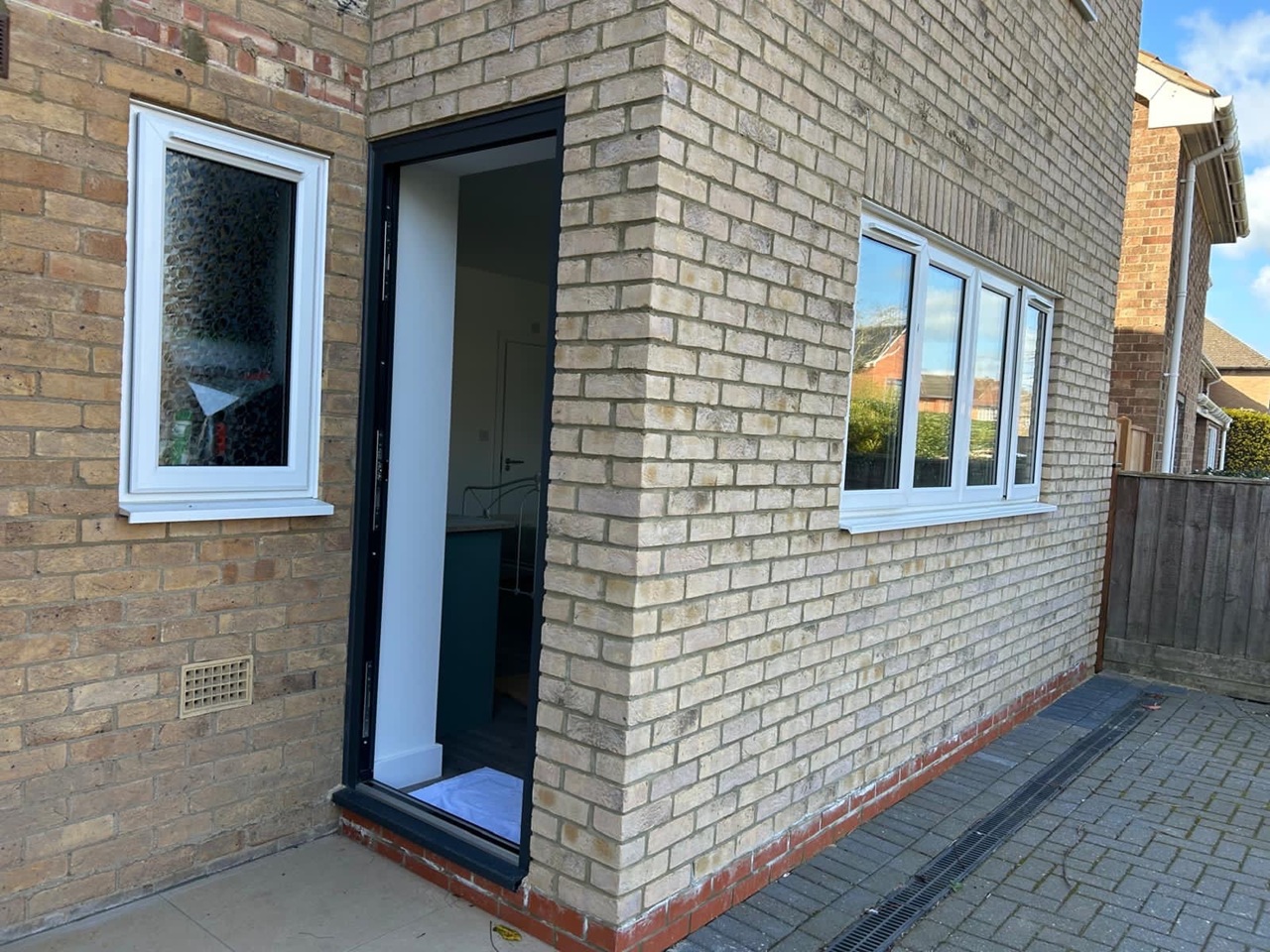 Additional image 7 of Studio Flat, Porson Road, CB2, N1 7GU