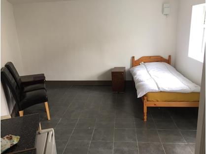 Studio Flat, Adomar Road, RM8