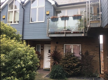 3 Bed Maisonette, Apsley Court, CT11